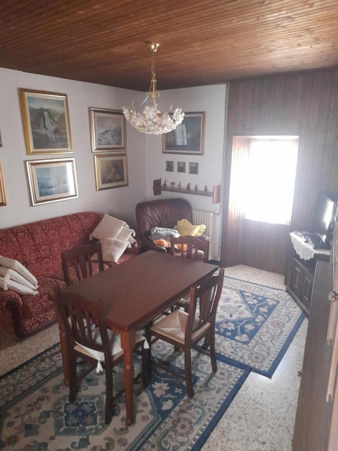 Nonna Anita Bed & Breakfast Castelveccana Ngoại thất bức ảnh